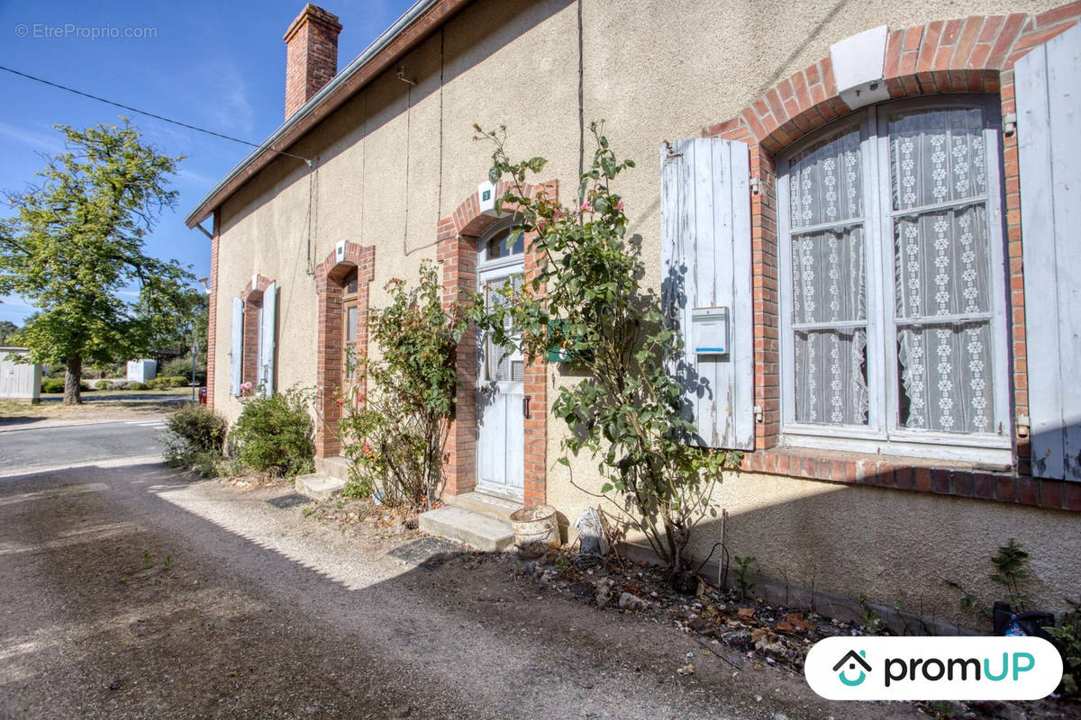 Maison à SAINT-MICHEL-EN-BRENNE