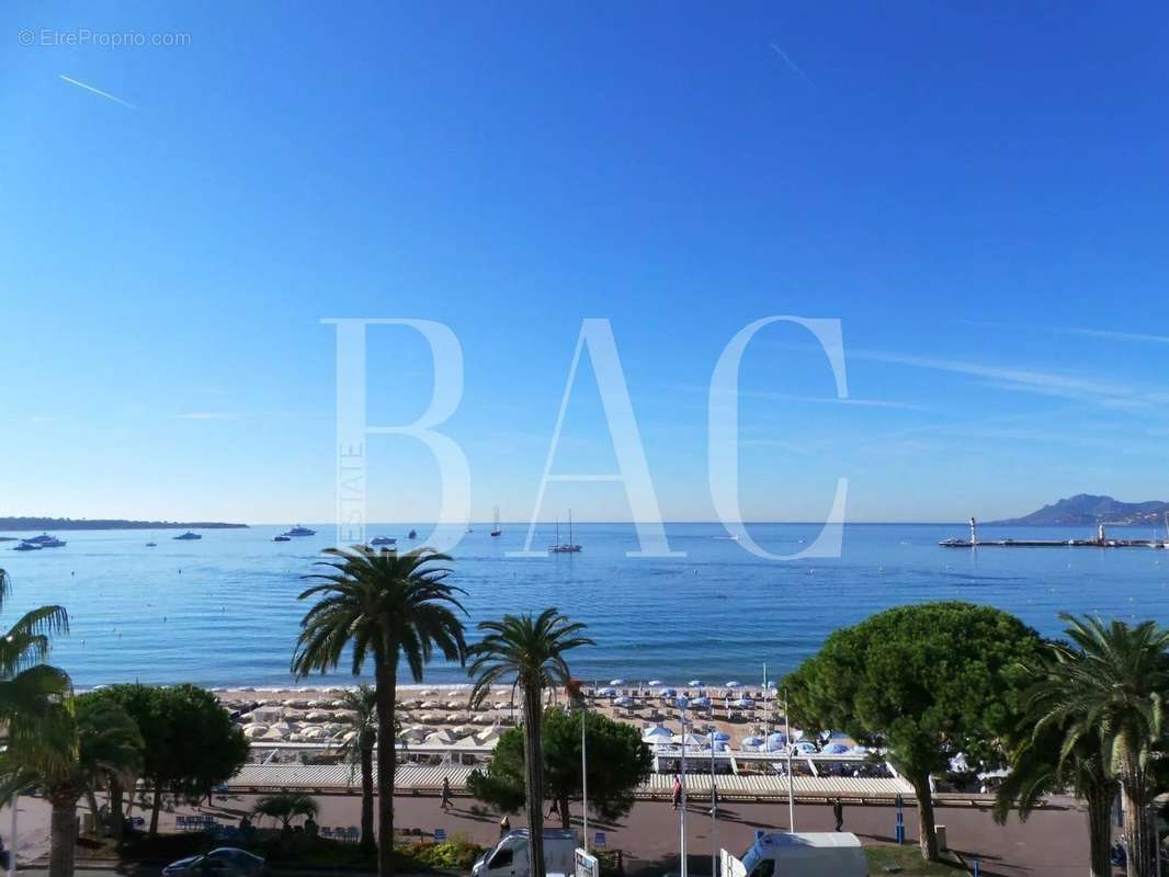 Appartement à CANNES