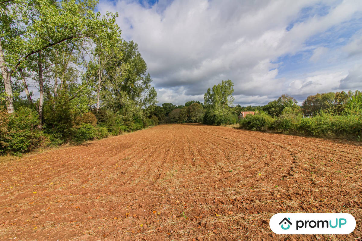 Terrain à CHERVEIX-CUBAS