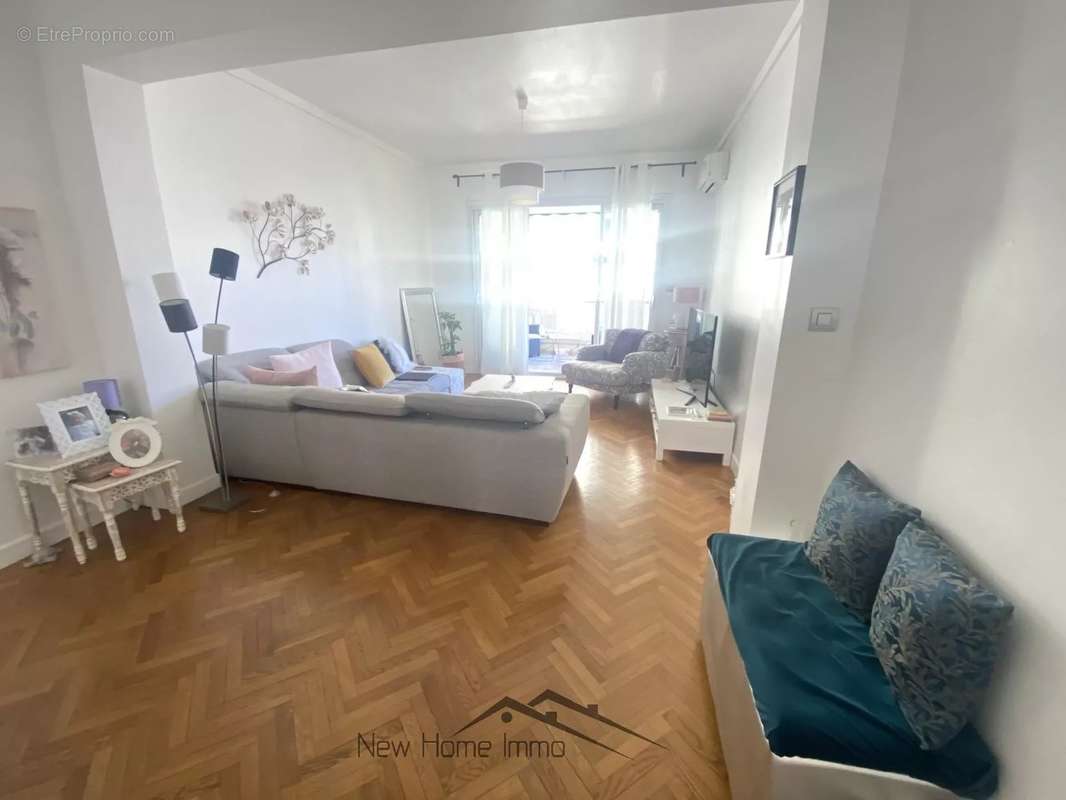 Appartement à MARSEILLE-8E