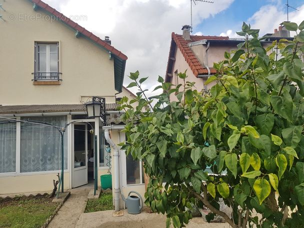 maison centre ville - veranda - Maison à THIAIS