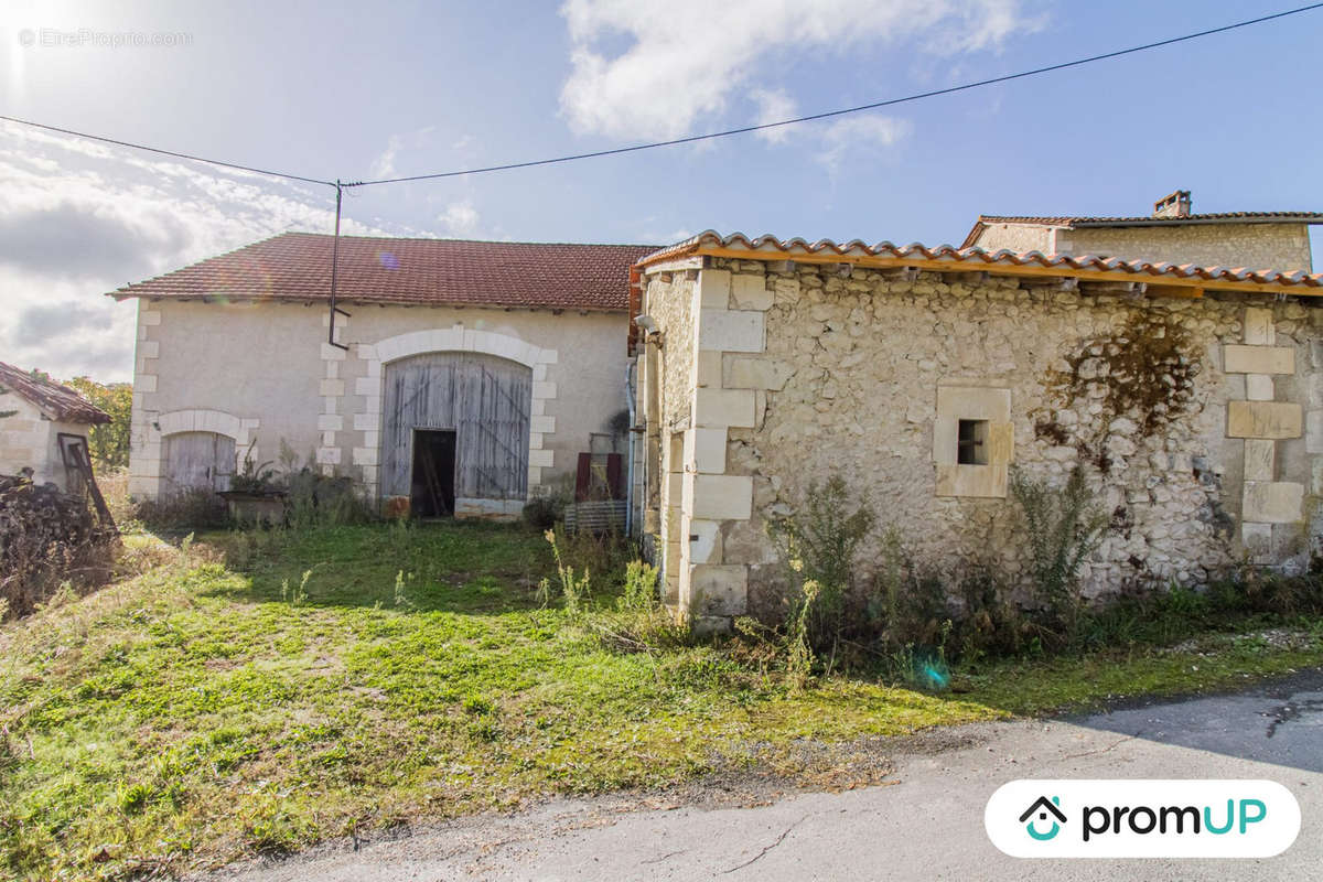 Maison à MONTAGRIER