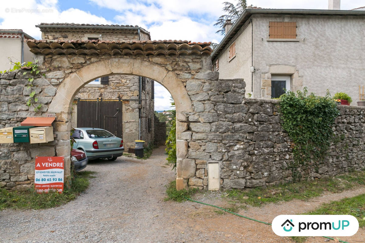 Appartement à LAURAC-EN-VIVARAIS