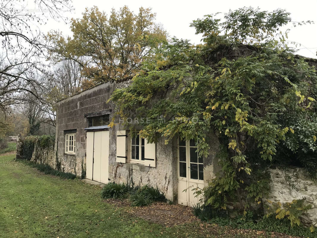 Maison à SAINT-MICHEL-DE-MONTAIGNE