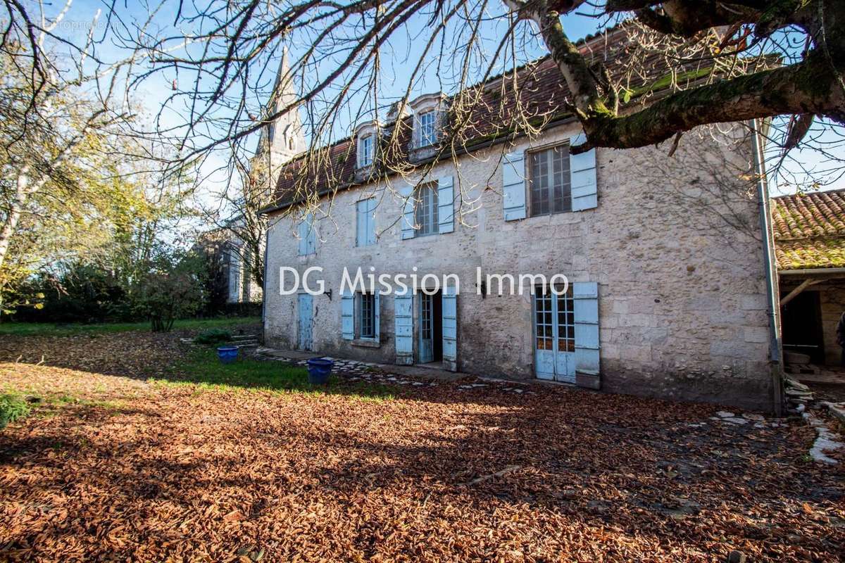 Maison à TRELISSAC