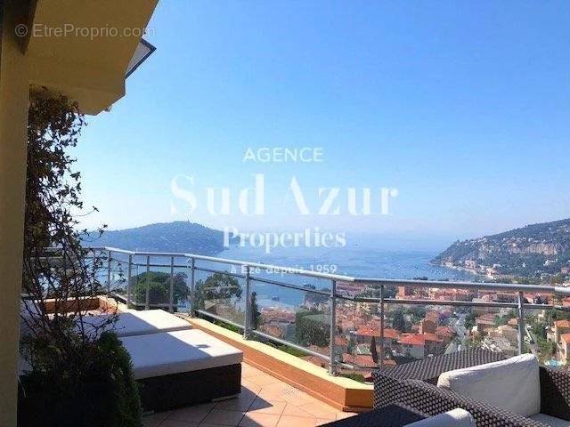 Appartement à VILLEFRANCHE-SUR-MER