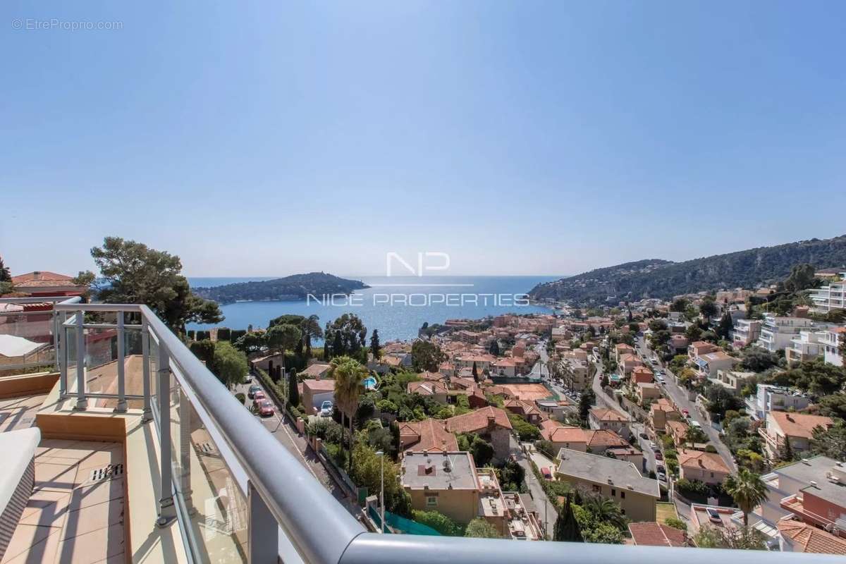 Appartement à VILLEFRANCHE-SUR-MER