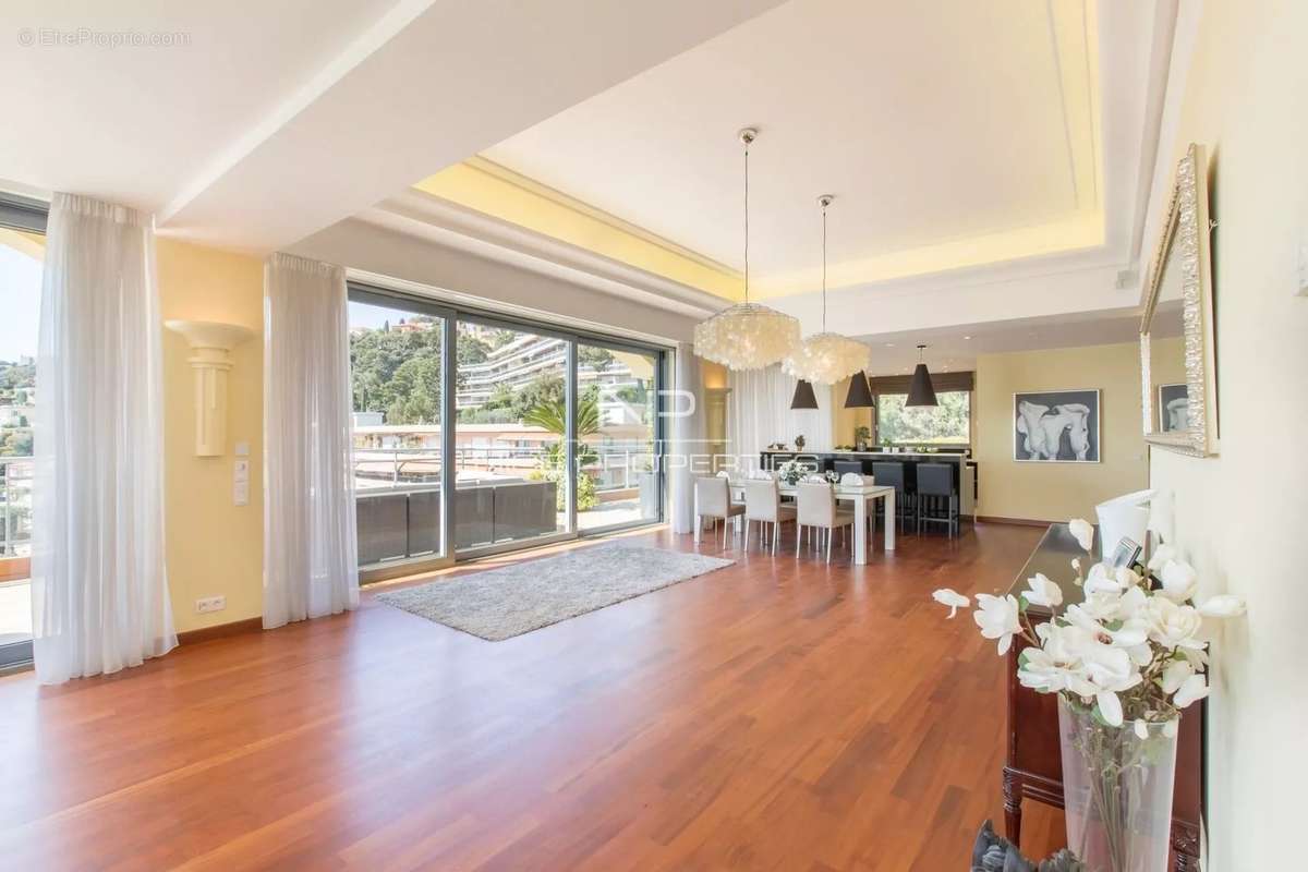 Appartement à VILLEFRANCHE-SUR-MER