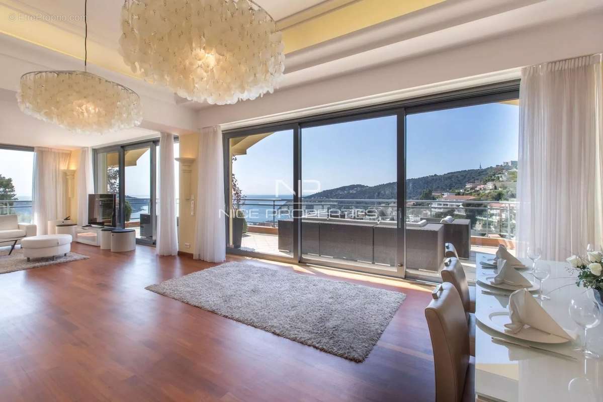 Appartement à VILLEFRANCHE-SUR-MER