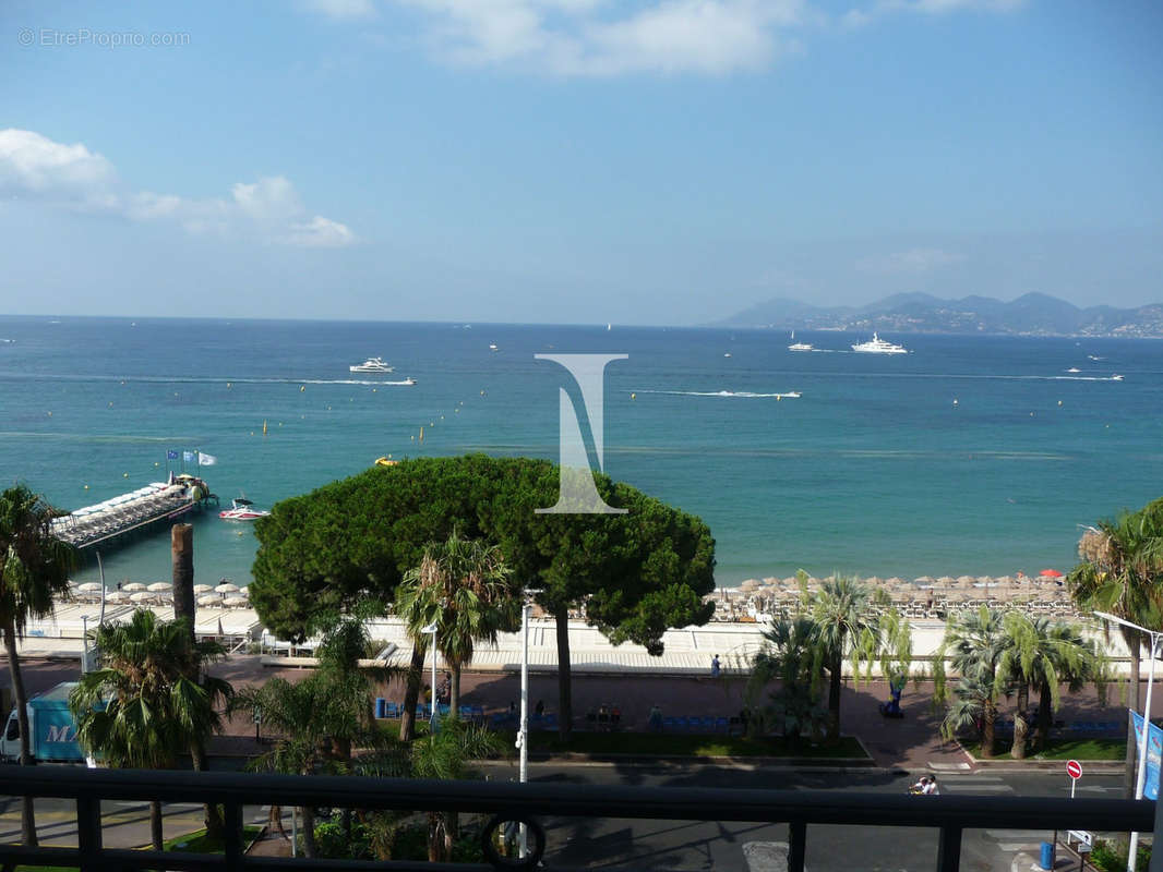 Appartement à CANNES