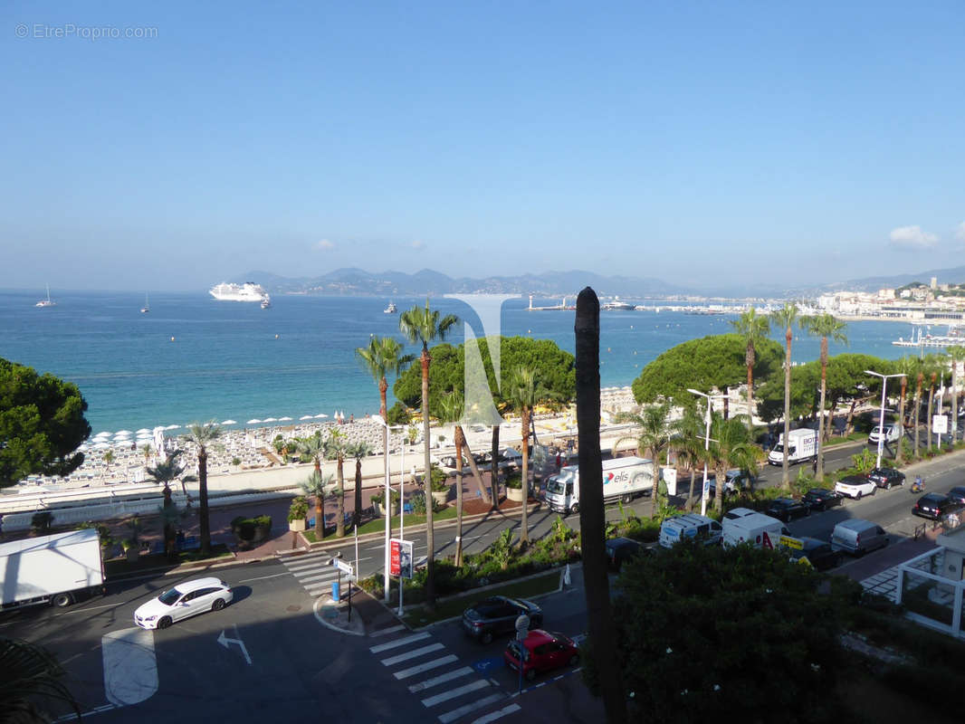 Appartement à CANNES