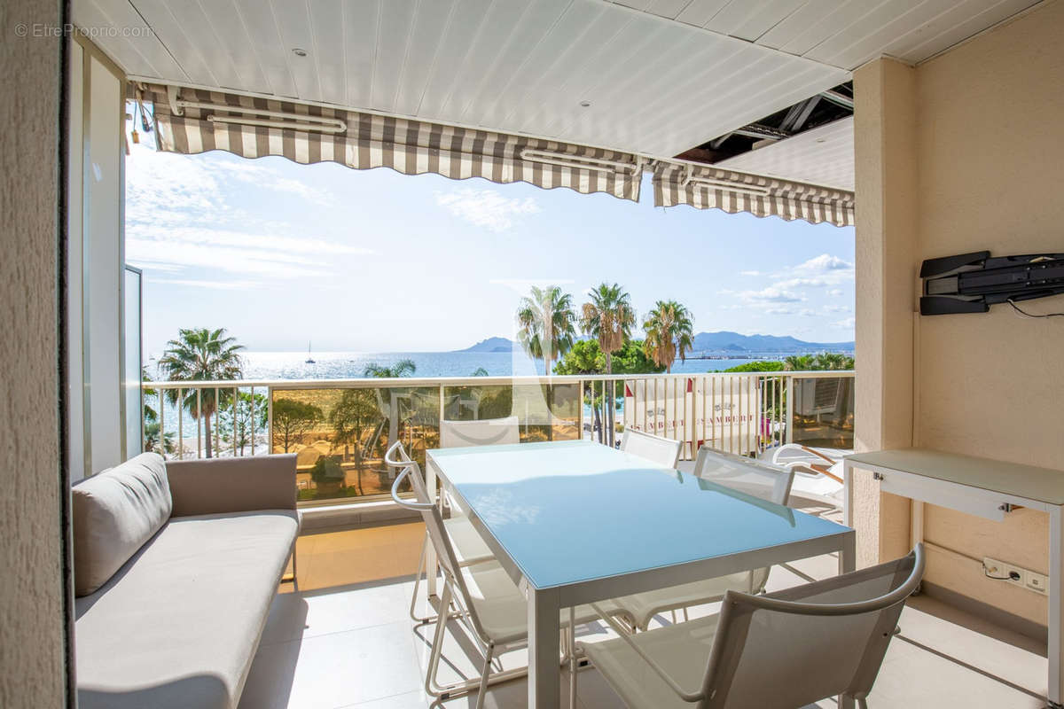 Appartement à CANNES