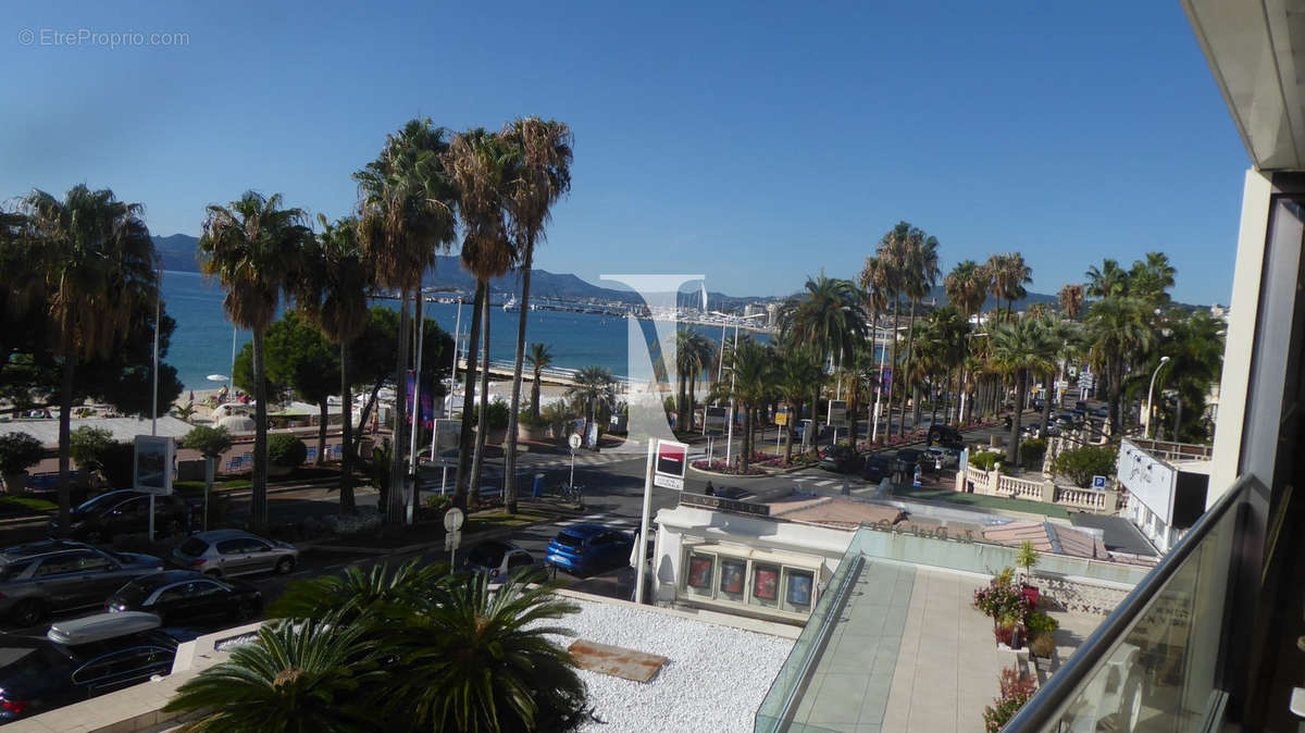 Appartement à CANNES