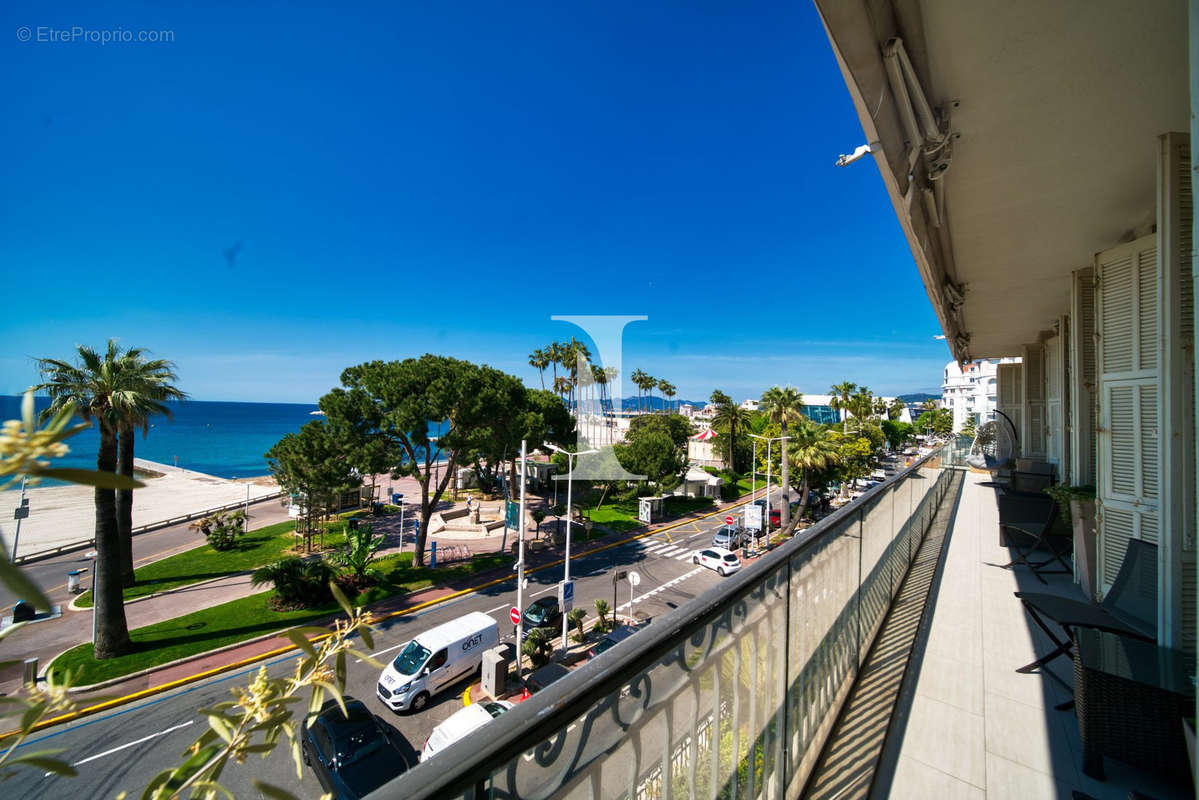 Appartement à CANNES