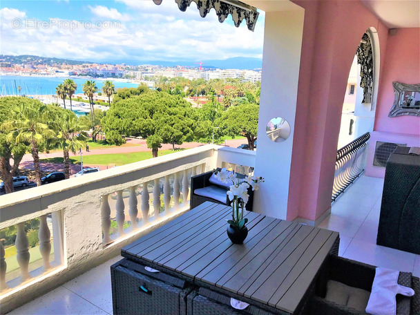 Appartement à CANNES