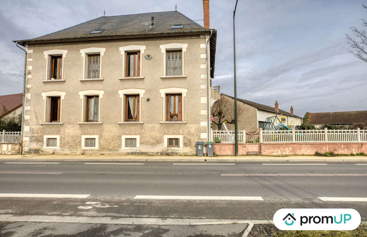 Appartement à SAINT-AMAND-MONTROND