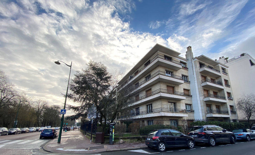 Appartement à CHARENTON-LE-PONT