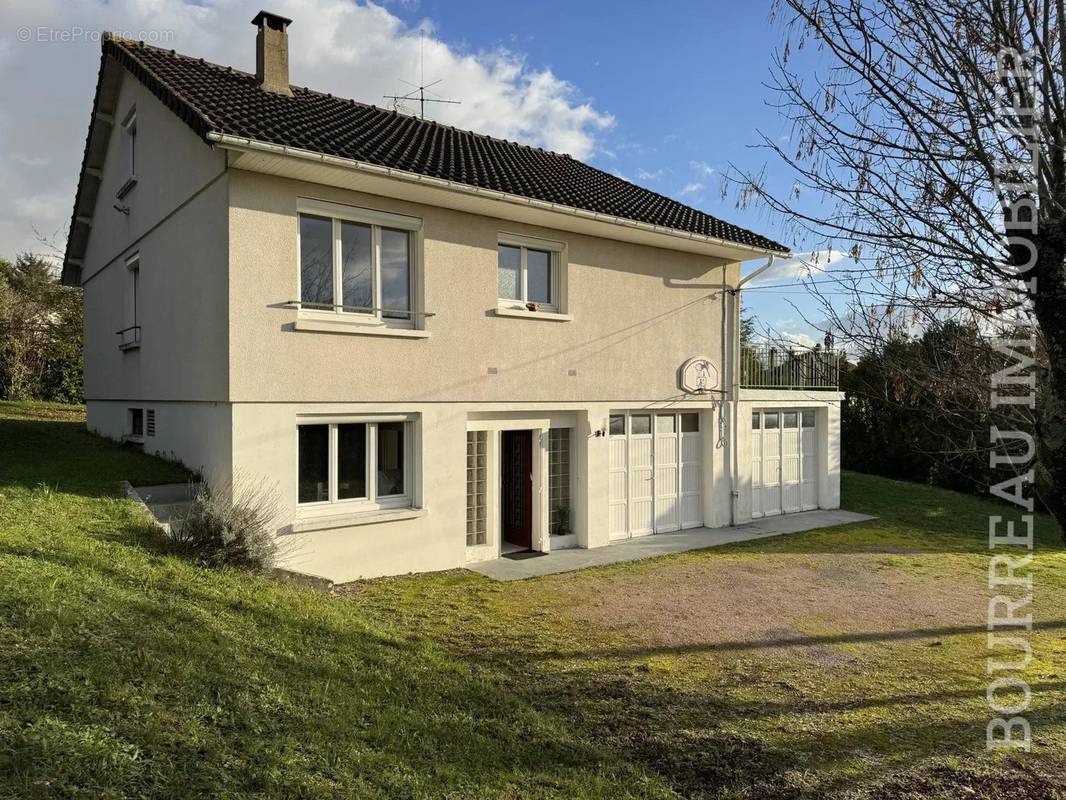 Maison à JOIGNY