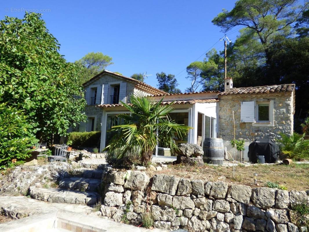 Maison à CLAVIERS