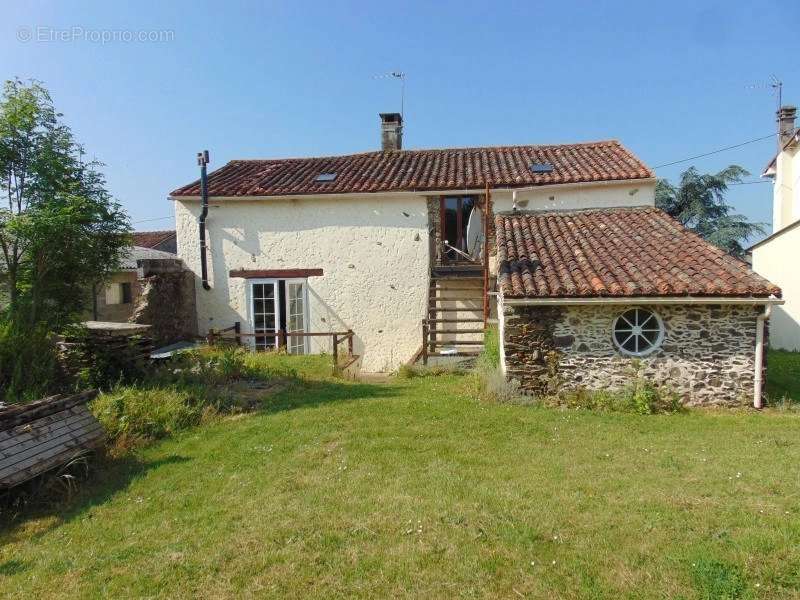 Maison à LE BEUGNON