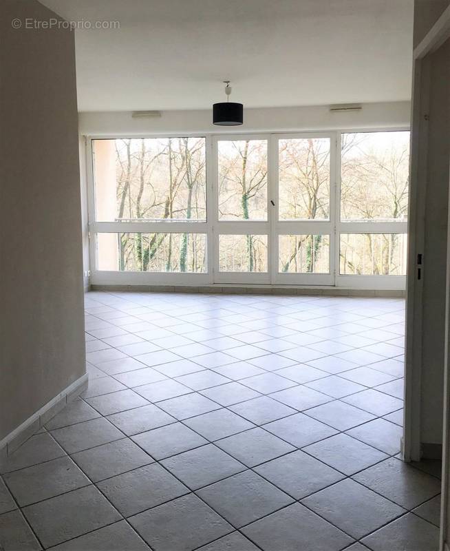 Appartement à SAINTE-FOY-LES-LYON