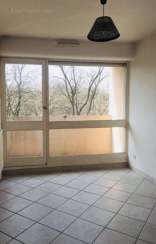 Appartement à SAINTE-FOY-LES-LYON