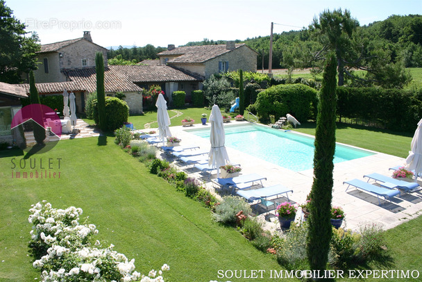 Maison à GORDES