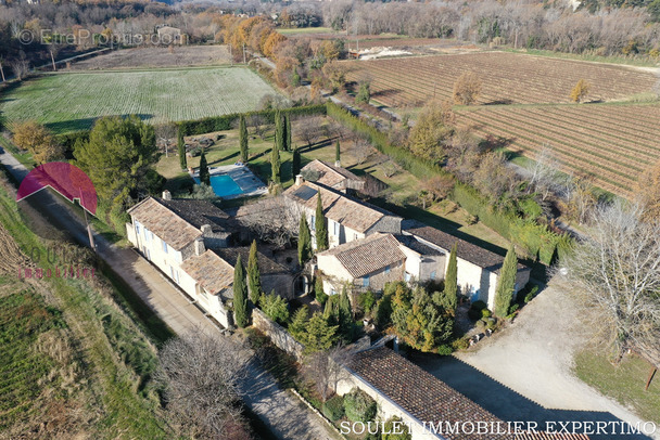 Maison à GORDES