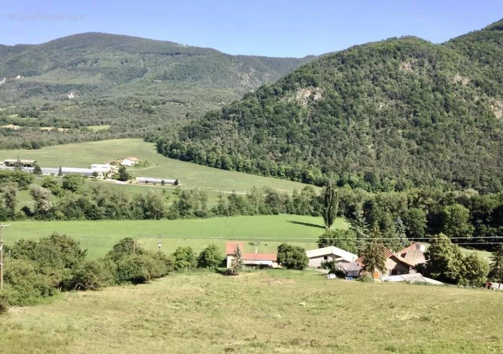 Terrain à VALSERRES