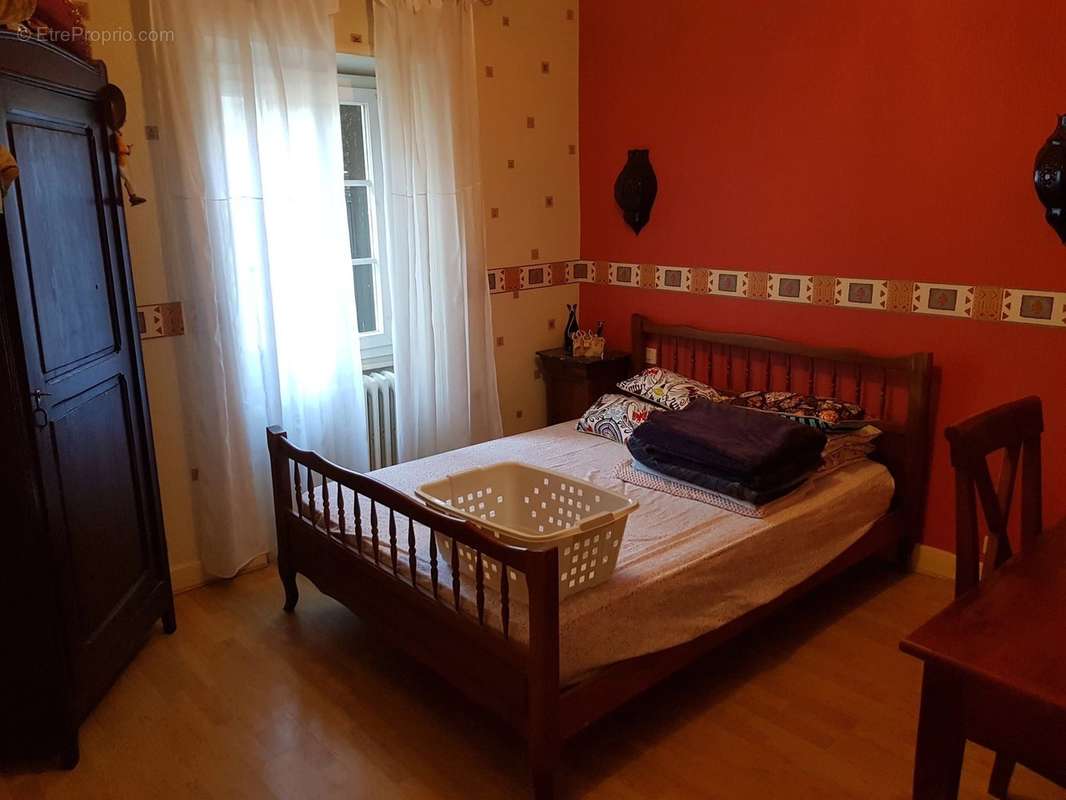 Appartement à EYZIN-PINET