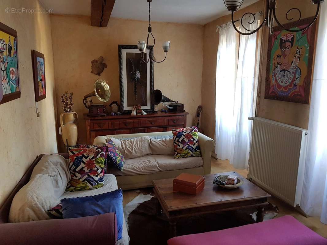 Appartement à EYZIN-PINET