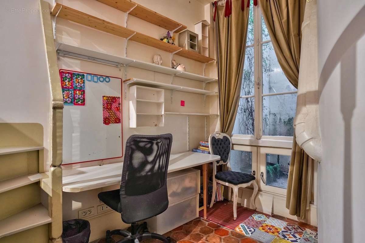 Appartement à PARIS-6E