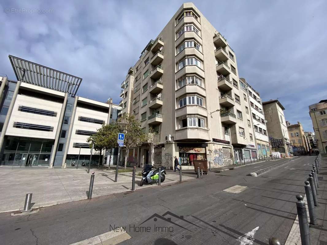 Appartement à MARSEILLE-1E