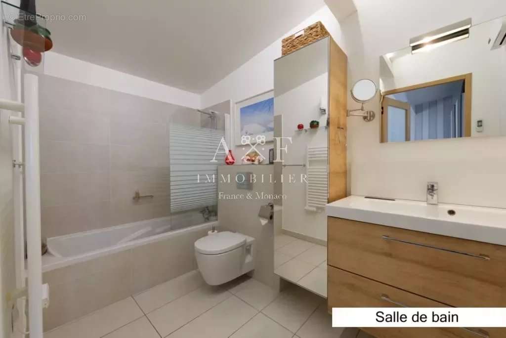 Appartement à ROQUEBRUNE-CAP-MARTIN