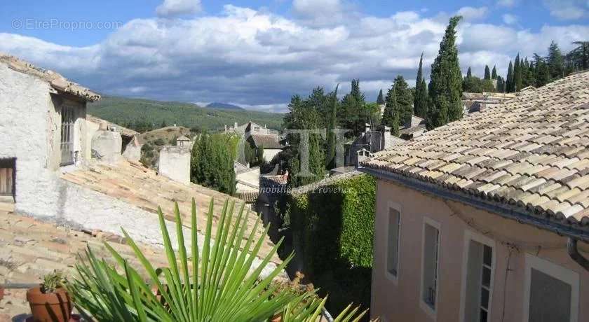 Maison à VAISON-LA-ROMAINE