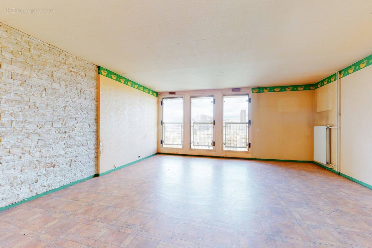 Appartement à NANTERRE