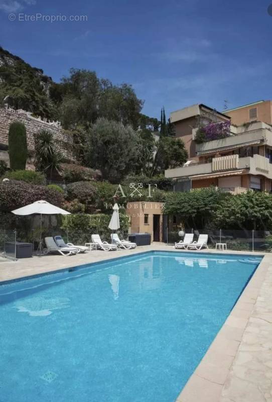 Appartement à ROQUEBRUNE-CAP-MARTIN