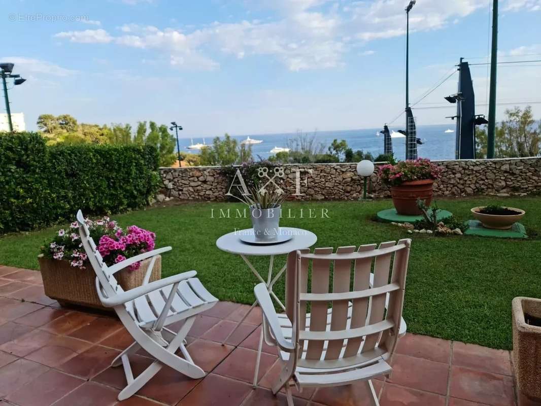 Appartement à ROQUEBRUNE-CAP-MARTIN