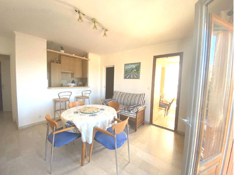 Appartement à SANARY-SUR-MER