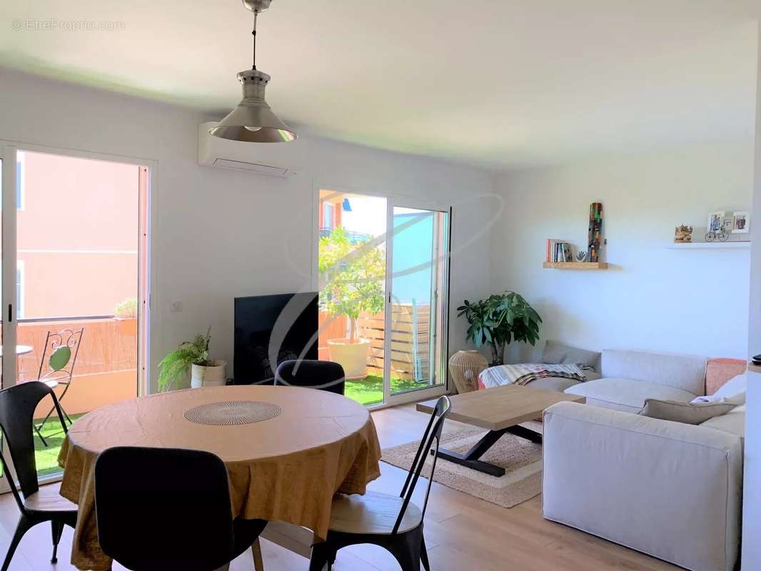 Appartement à ROQUEBRUNE-CAP-MARTIN