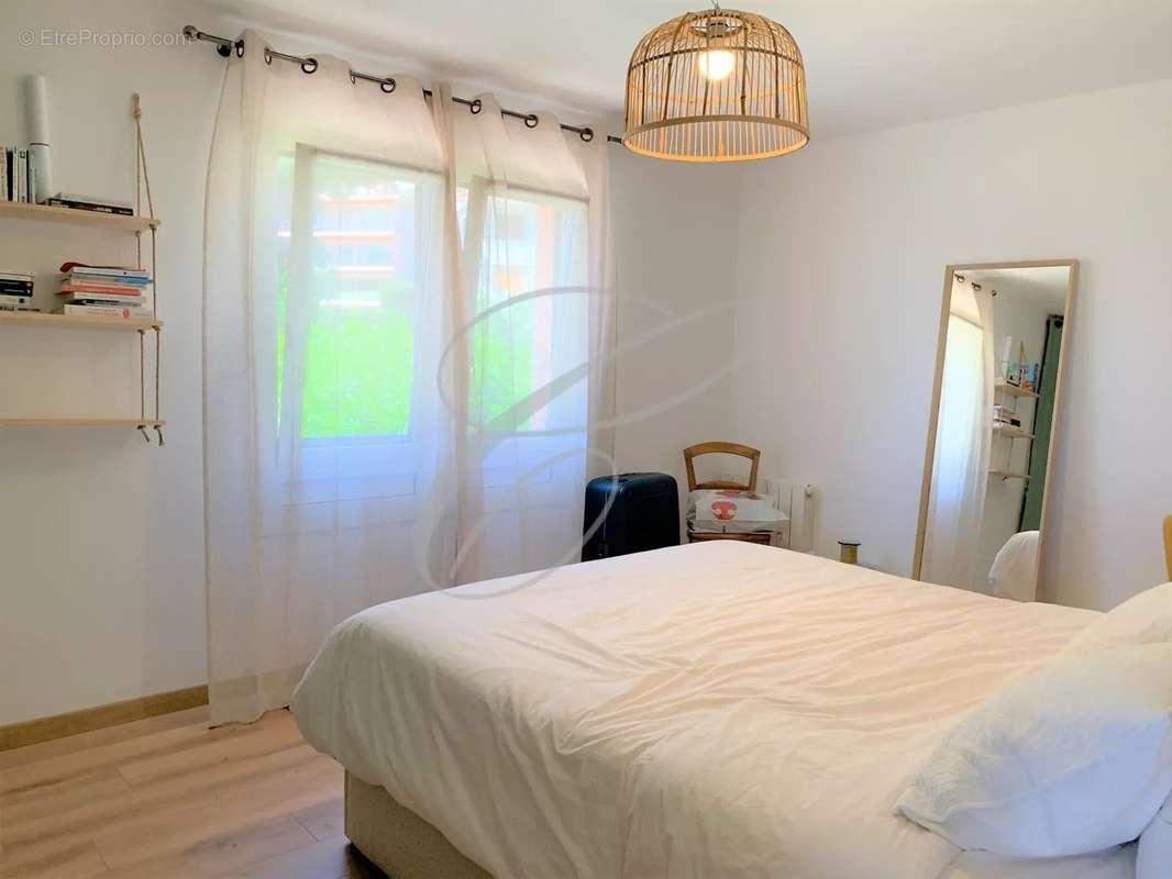 Appartement à ROQUEBRUNE-CAP-MARTIN