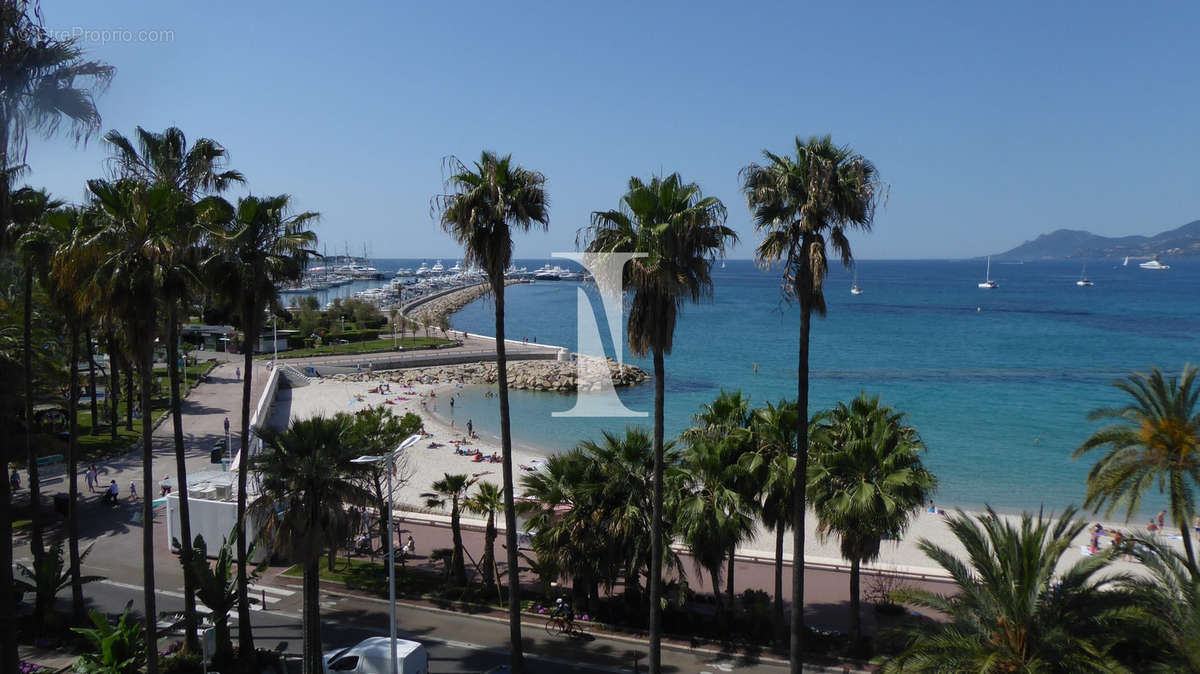 Appartement à CANNES