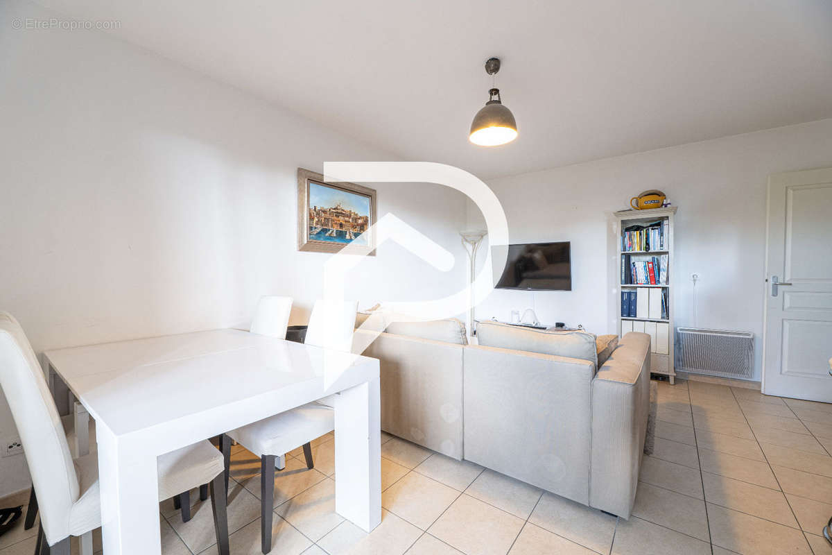 Appartement à MARSEILLE-8E