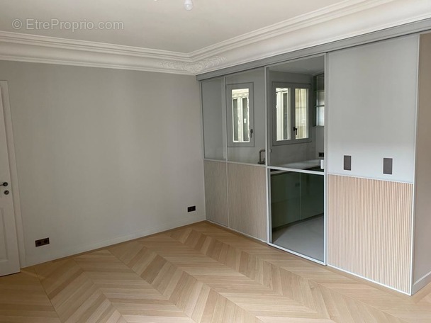 Appartement à PARIS-9E