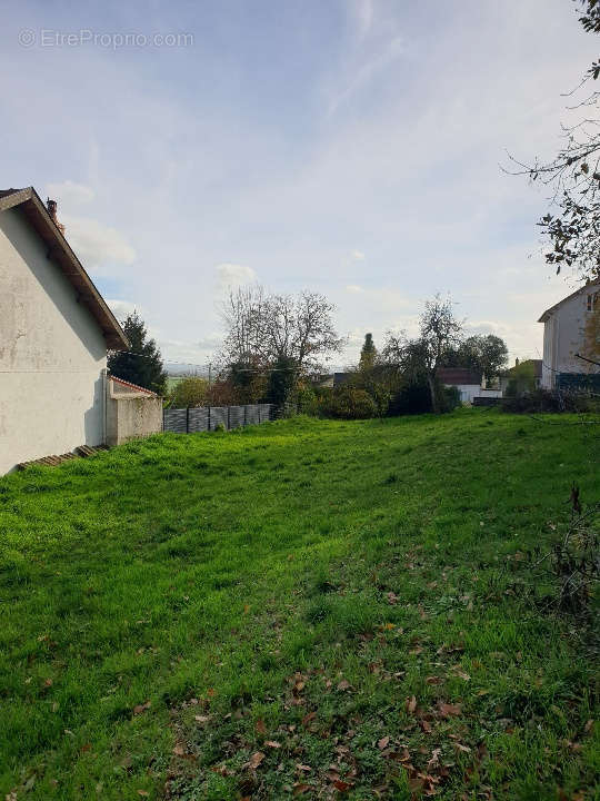 Terrain à LE CREUSOT