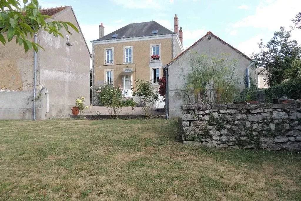 Maison à NEUVY-SAINT-SEPULCHRE