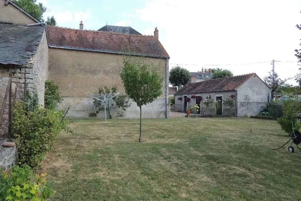 Maison à NEUVY-SAINT-SEPULCHRE