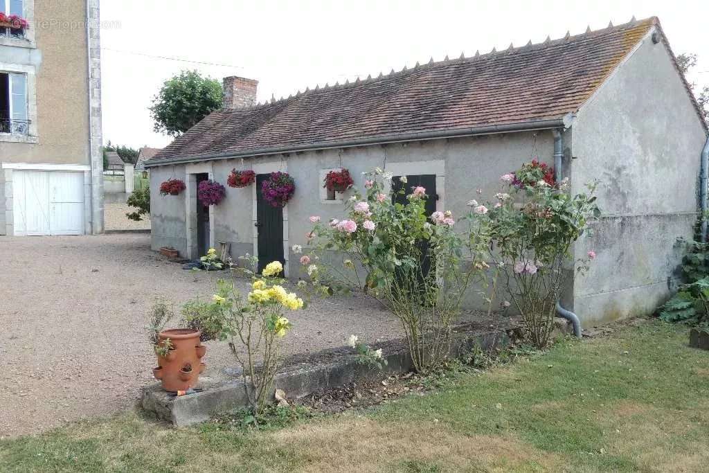 Maison à NEUVY-SAINT-SEPULCHRE