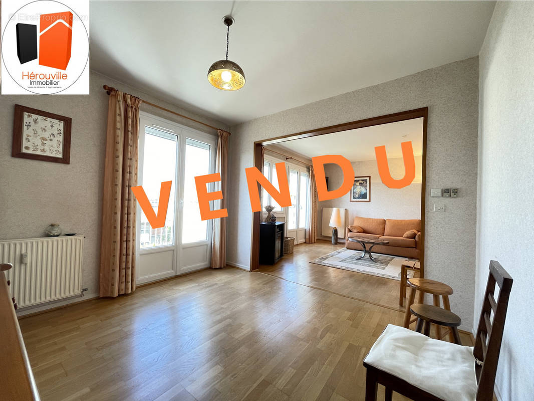 Appartement à HEROUVILLE-SAINT-CLAIR