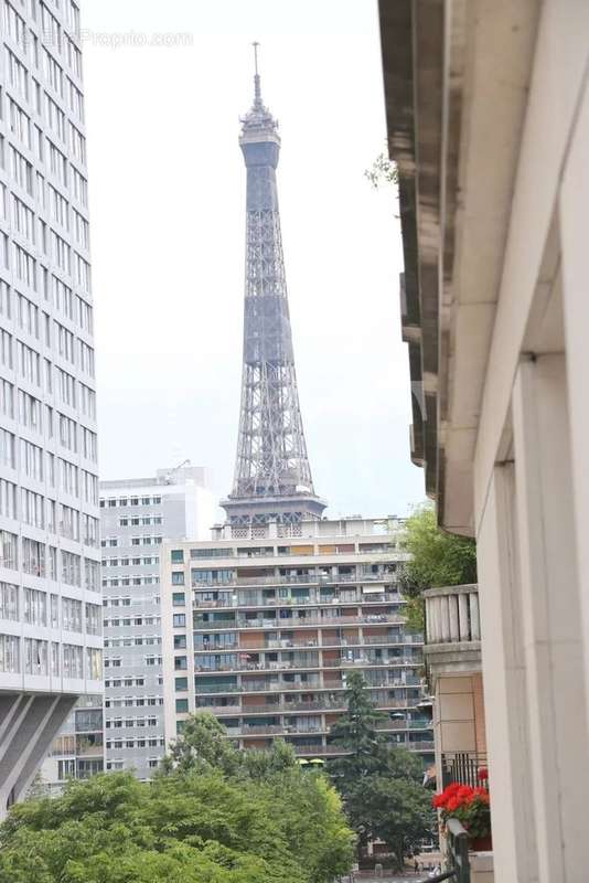 Appartement à PARIS-15E